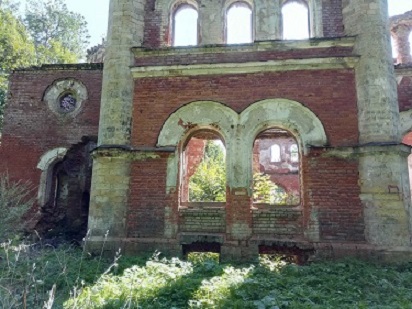 Замок в Торосово